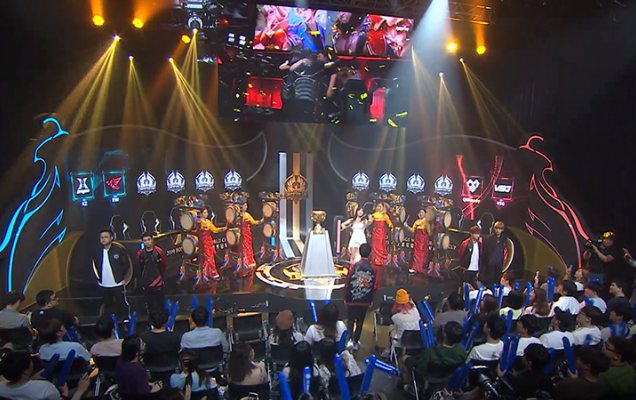 TES 3-1 G2，晋级S15四强！！ 成为本届世界赛LPL首支晋级四强的队伍！