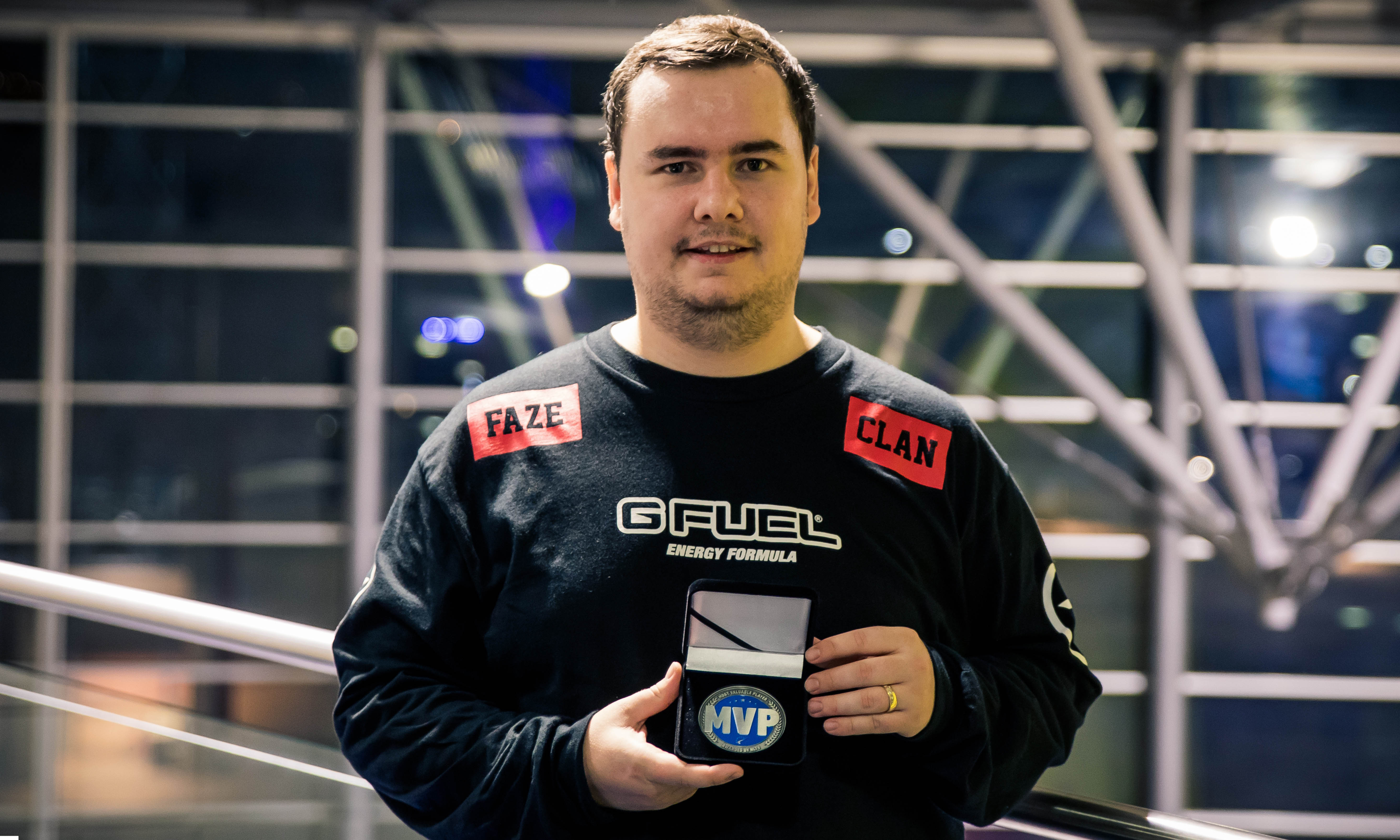 OG 通过签约一名年轻天才加强了他们的 CS2 队伍